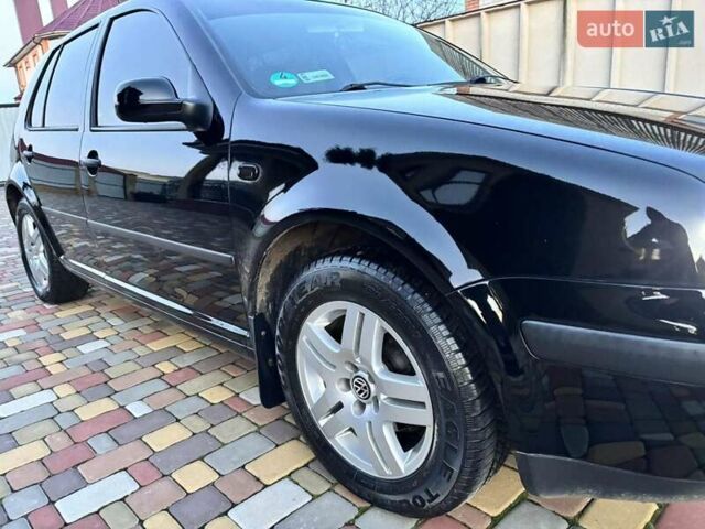 Черный Фольксваген Гольф, объемом двигателя 1.39 л и пробегом 253 тыс. км за 4900 $, фото 5 на Automoto.ua