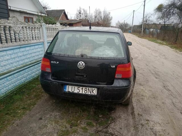 Черный Фольксваген Гольф, объемом двигателя 1.6 л и пробегом 340 тыс. км за 2550 $, фото 1 на Automoto.ua