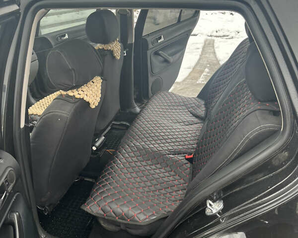 Черный Фольксваген Гольф, объемом двигателя 1.39 л и пробегом 256 тыс. км за 3700 $, фото 7 на Automoto.ua