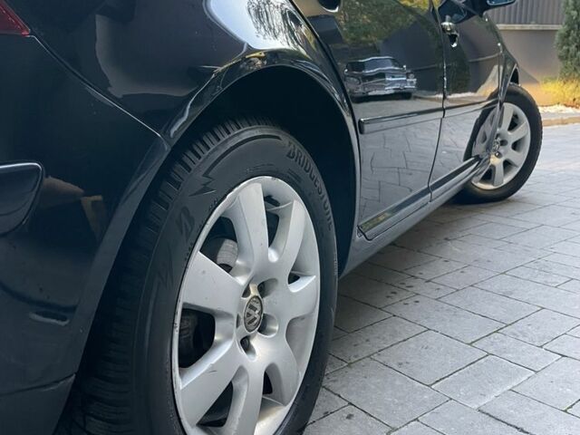 Черный Фольксваген Гольф, объемом двигателя 1.9 л и пробегом 330 тыс. км за 4000 $, фото 8 на Automoto.ua