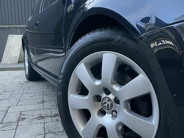 Черный Фольксваген Гольф, объемом двигателя 1.9 л и пробегом 330 тыс. км за 4000 $, фото 5 на Automoto.ua