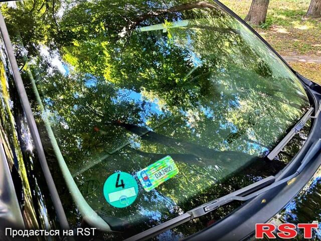 Черный Фольксваген Гольф, объемом двигателя 1.4 л и пробегом 253 тыс. км за 4900 $, фото 6 на Automoto.ua