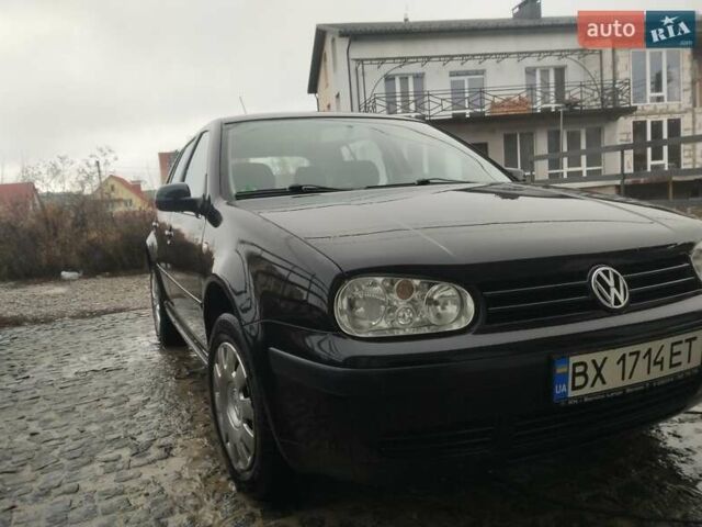 Черный Фольксваген Гольф, объемом двигателя 1.39 л и пробегом 220 тыс. км за 3500 $, фото 4 на Automoto.ua