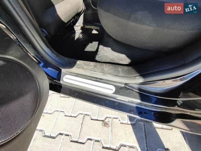 Чорний Фольксваген Гольф, об'ємом двигуна 1.6 л та пробігом 206 тис. км за 4150 $, фото 5 на Automoto.ua