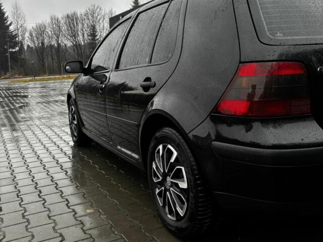 Чорний Фольксваген Гольф, об'ємом двигуна 1.4 л та пробігом 270 тис. км за 2950 $, фото 5 на Automoto.ua