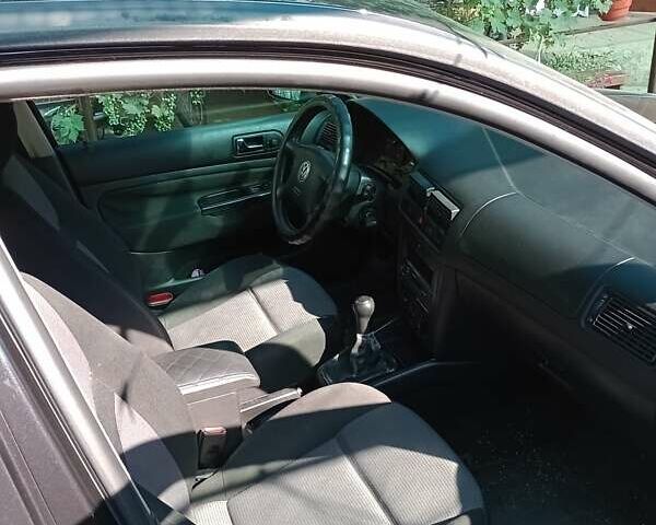 Черный Фольксваген Гольф, объемом двигателя 1.39 л и пробегом 174 тыс. км за 4700 $, фото 13 на Automoto.ua