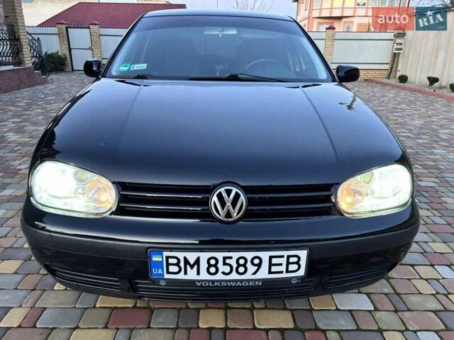 Черный Фольксваген Гольф, объемом двигателя 1.39 л и пробегом 253 тыс. км за 4900 $, фото 2 на Automoto.ua