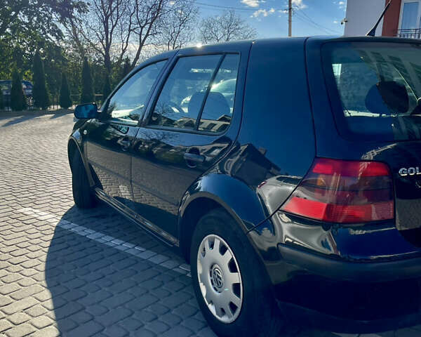 Черный Фольксваген Гольф, объемом двигателя 1.4 л и пробегом 260 тыс. км за 4500 $, фото 1 на Automoto.ua