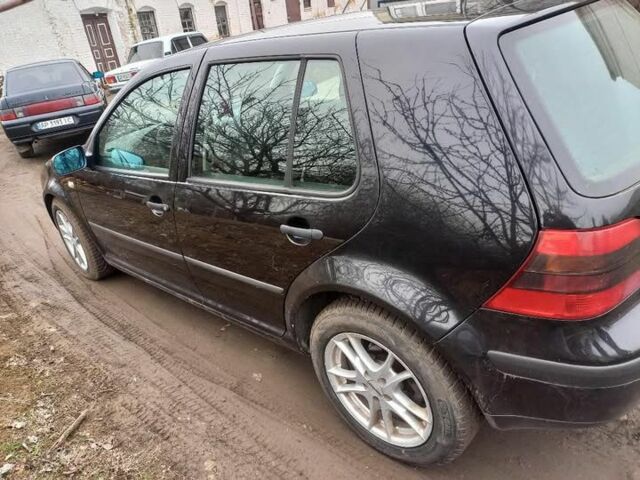 Черный Фольксваген Гольф, объемом двигателя 1.9 л и пробегом 346 тыс. км за 1700 $, фото 4 на Automoto.ua