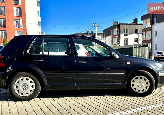 Черный Фольксваген Гольф, объемом двигателя 1.4 л и пробегом 260 тыс. км за 4500 $, фото 12 на Automoto.ua