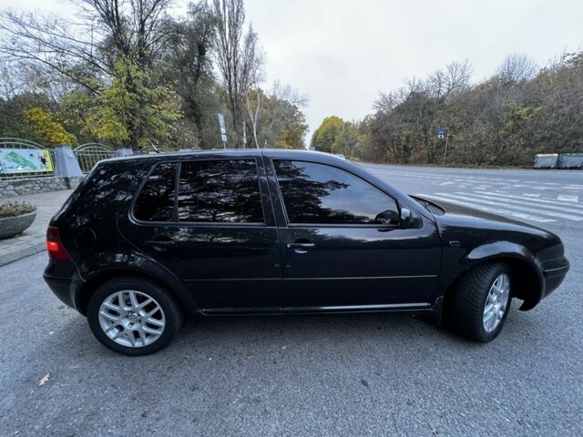 Черный Фольксваген Гольф, объемом двигателя 1.9 л и пробегом 390 тыс. км за 4000 $, фото 4 на Automoto.ua