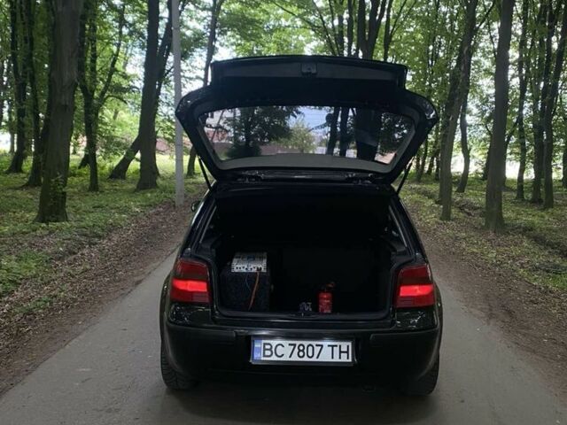 Чорний Фольксваген Гольф, об'ємом двигуна 1.4 л та пробігом 260 тис. км за 3400 $, фото 1 на Automoto.ua