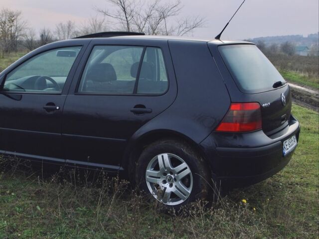 Черный Фольксваген Гольф, объемом двигателя 1.4 л и пробегом 250 тыс. км за 5000 $, фото 21 на Automoto.ua