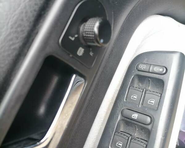 Чорний Фольксваген Гольф, об'ємом двигуна 1.39 л та пробігом 335 тис. км за 4000 $, фото 15 на Automoto.ua