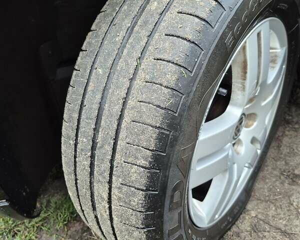 Чорний Фольксваген Гольф, об'ємом двигуна 1.39 л та пробігом 298 тис. км за 4200 $, фото 18 на Automoto.ua