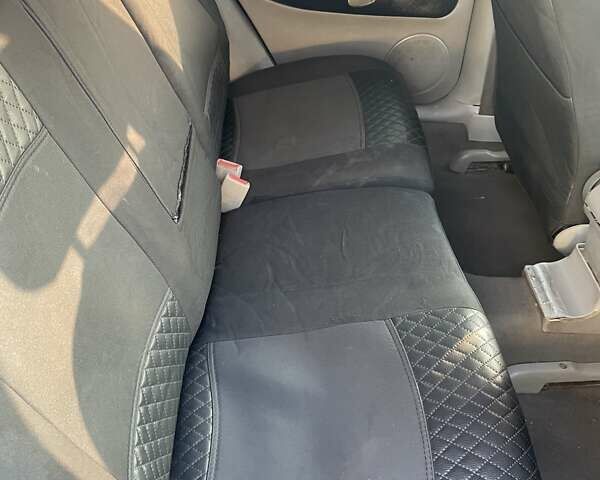 Черный Фольксваген Гольф, объемом двигателя 1.6 л и пробегом 453 тыс. км за 3700 $, фото 11 на Automoto.ua