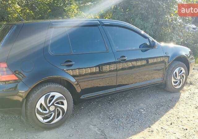 Черный Фольксваген Гольф, объемом двигателя 1.39 л и пробегом 177 тыс. км за 4100 $, фото 21 на Automoto.ua