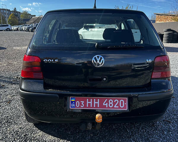 Черный Фольксваген Гольф, объемом двигателя 1.6 л и пробегом 260 тыс. км за 4950 $, фото 5 на Automoto.ua