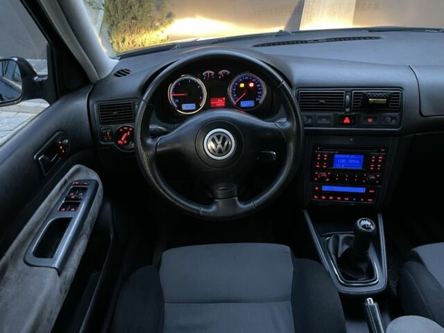 Черный Фольксваген Гольф, объемом двигателя 1.9 л и пробегом 330 тыс. км за 4000 $, фото 22 на Automoto.ua