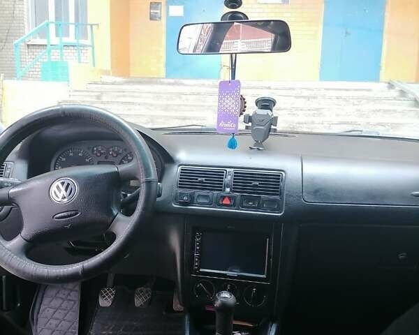 Чорний Фольксваген Гольф, об'ємом двигуна 1.39 л та пробігом 335 тис. км за 4000 $, фото 16 на Automoto.ua