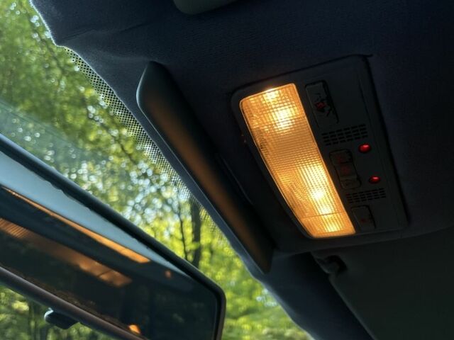 Черный Фольксваген Гольф, объемом двигателя 1.9 л и пробегом 330 тыс. км за 4000 $, фото 19 на Automoto.ua