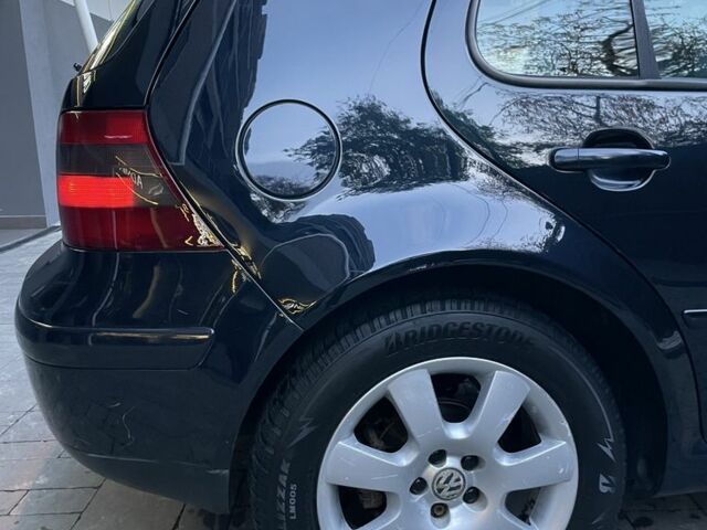 Черный Фольксваген Гольф, объемом двигателя 1.9 л и пробегом 330 тыс. км за 4000 $, фото 13 на Automoto.ua