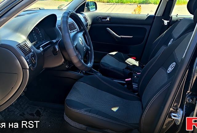 Чорний Фольксваген Гольф, об'ємом двигуна 1.4 л та пробігом 237 тис. км за 3300 $, фото 5 на Automoto.ua