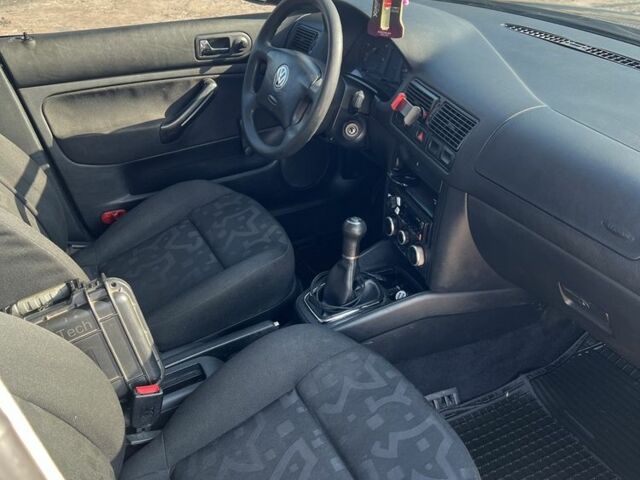 Черный Фольксваген Гольф, объемом двигателя 0 л и пробегом 250 тыс. км за 2800 $, фото 8 на Automoto.ua