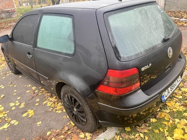 Черный Фольксваген Гольф, объемом двигателя 1.4 л и пробегом 223 тыс. км за 4500 $, фото 1 на Automoto.ua