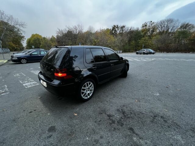 Черный Фольксваген Гольф, объемом двигателя 1.9 л и пробегом 390 тыс. км за 4000 $, фото 3 на Automoto.ua