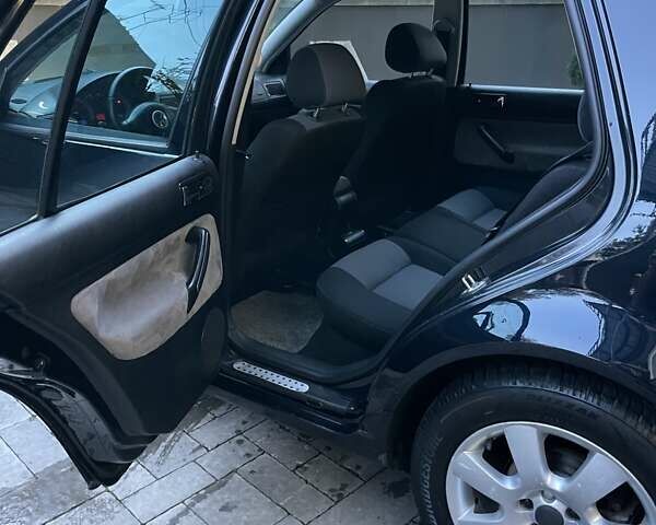 Черный Фольксваген Гольф, объемом двигателя 1.9 л и пробегом 330 тыс. км за 4000 $, фото 15 на Automoto.ua