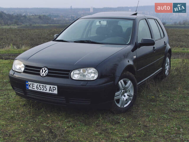 Черный Фольксваген Гольф, объемом двигателя 1.39 л и пробегом 250 тыс. км за 5000 $, фото 16 на Automoto.ua
