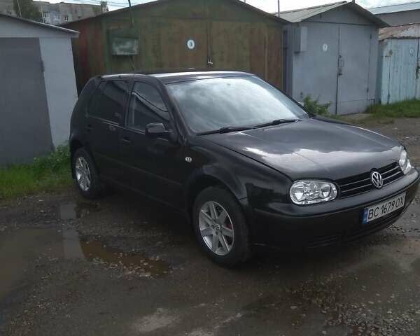 Черный Фольксваген Гольф, объемом двигателя 1.39 л и пробегом 177 тыс. км за 4100 $, фото 1 на Automoto.ua