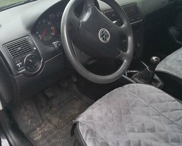 Фольксваген Гольф 2001 у Сумах на Automoto.ua Чорний Фольксваген Гольф, об'ємом двигуна 1.39 л та пробігом 20 тис. км за 5000 $, фото 4 на Automoto.ua