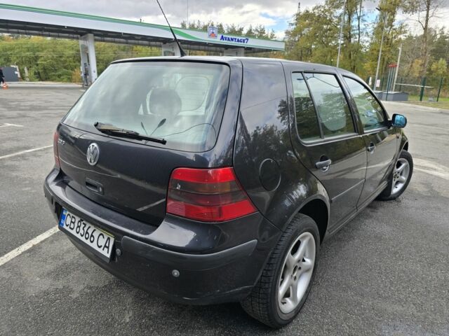 Черный Фольксваген Гольф, объемом двигателя 0 л и пробегом 260 тыс. км за 4200 $, фото 4 на Automoto.ua