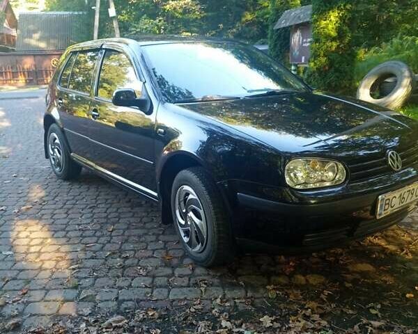 Черный Фольксваген Гольф, объемом двигателя 1.39 л и пробегом 177 тыс. км за 4100 $, фото 6 на Automoto.ua