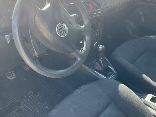 Черный Фольксваген Гольф, объемом двигателя 0 л и пробегом 250 тыс. км за 2800 $, фото 5 на Automoto.ua