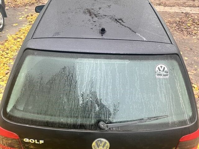 Черный Фольксваген Гольф, объемом двигателя 1.4 л и пробегом 223 тыс. км за 4500 $, фото 2 на Automoto.ua