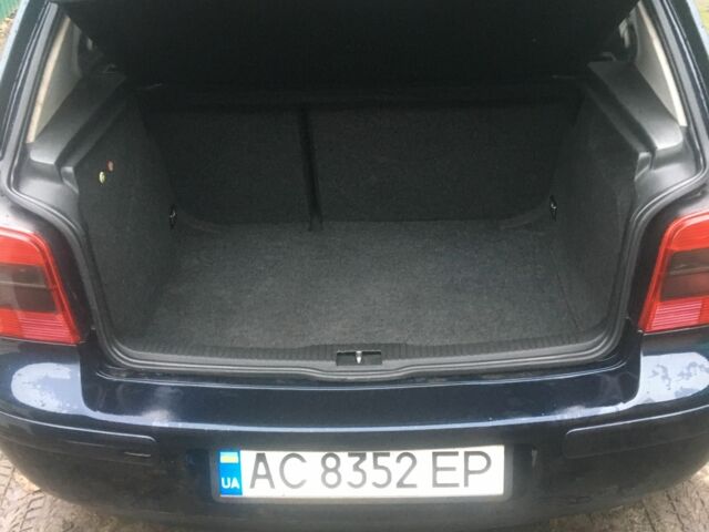 Чорний Фольксваген Гольф, об'ємом двигуна 1.6 л та пробігом 254 тис. км за 4400 $, фото 1 на Automoto.ua