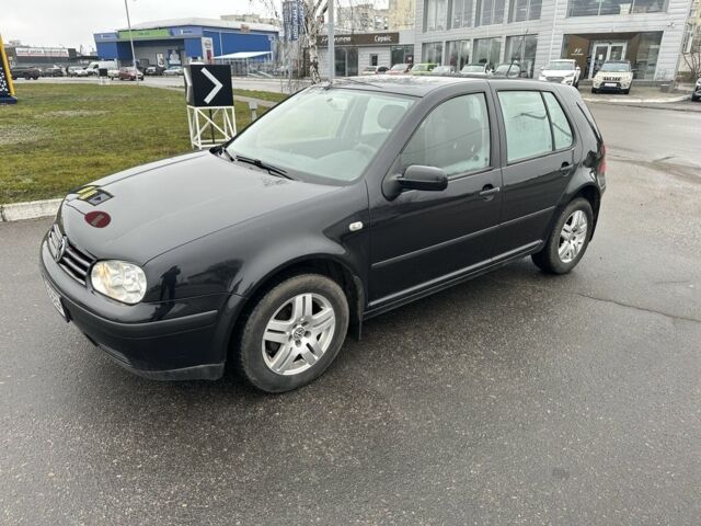 Черный Фольксваген Гольф, объемом двигателя 1.4 л и пробегом 244 тыс. км за 3900 $, фото 6 на Automoto.ua