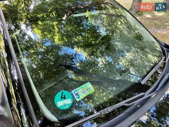 Черный Фольксваген Гольф, объемом двигателя 1.39 л и пробегом 253 тыс. км за 4900 $, фото 6 на Automoto.ua