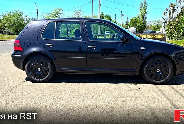 Чорний Фольксваген Гольф, об'ємом двигуна 1.4 л та пробігом 237 тис. км за 3300 $, фото 1 на Automoto.ua