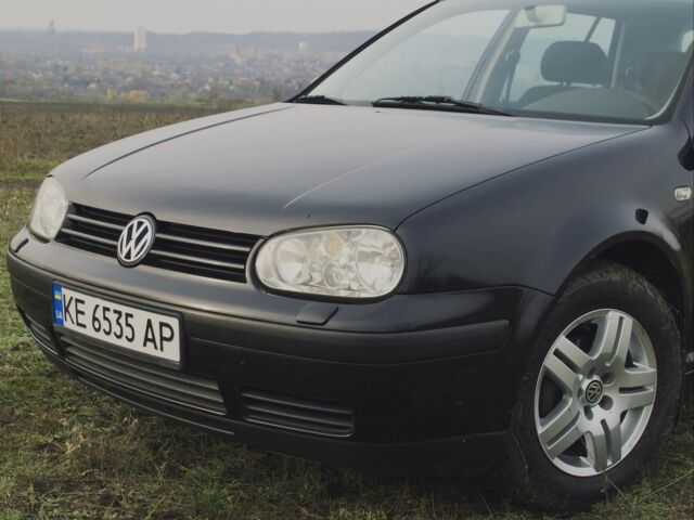 Черный Фольксваген Гольф, объемом двигателя 1.4 л и пробегом 250 тыс. км за 5000 $, фото 19 на Automoto.ua