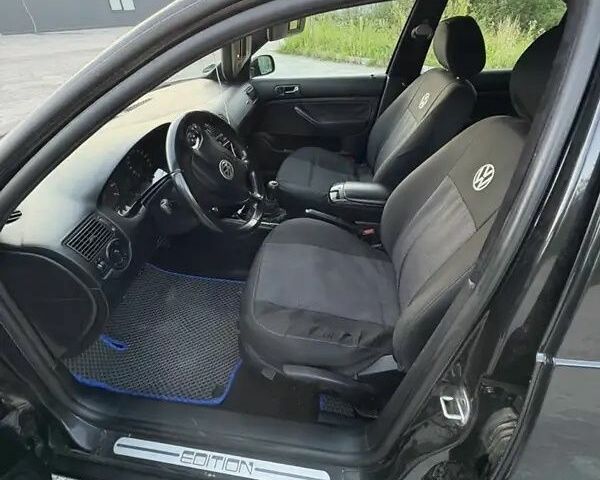 Черный Фольксваген Гольф, объемом двигателя 1.4 л и пробегом 288 тыс. км за 1861 $, фото 4 на Automoto.ua