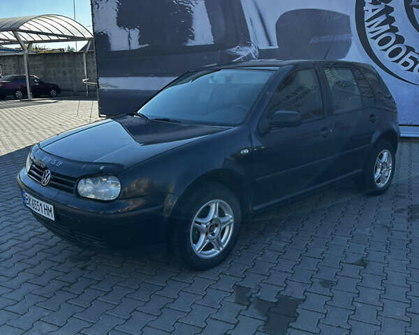 Черный Фольксваген Гольф, объемом двигателя 1.39 л и пробегом 298 тыс. км за 2600 $, фото 1 на Automoto.ua