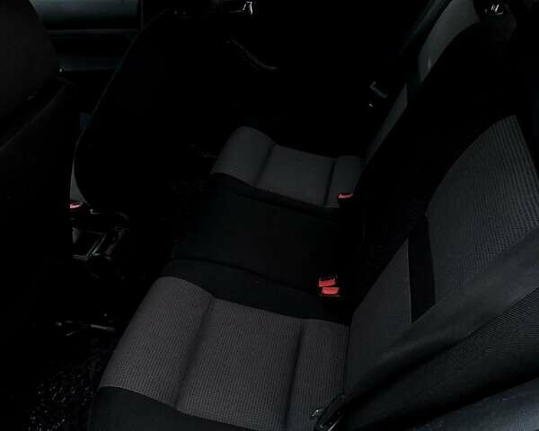 Чорний Фольксваген Гольф, об'ємом двигуна 1.4 л та пробігом 227 тис. км за 3300 $, фото 12 на Automoto.ua