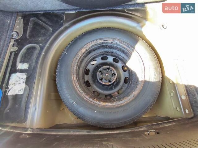 Черный Фольксваген Гольф, объемом двигателя 1.6 л и пробегом 206 тыс. км за 4050 $, фото 12 на Automoto.ua