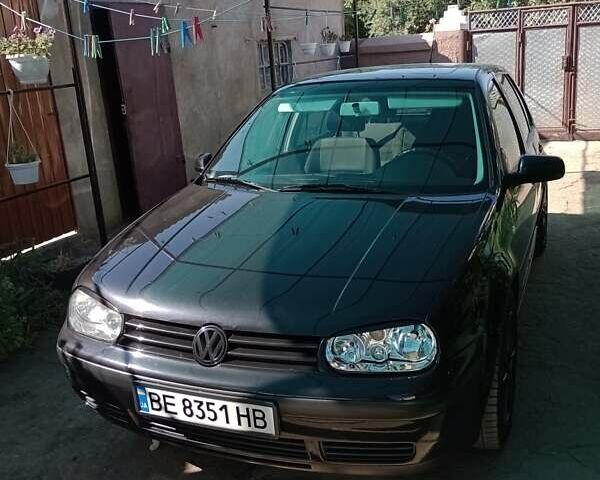 Черный Фольксваген Гольф, объемом двигателя 1.39 л и пробегом 174 тыс. км за 4700 $, фото 18 на Automoto.ua