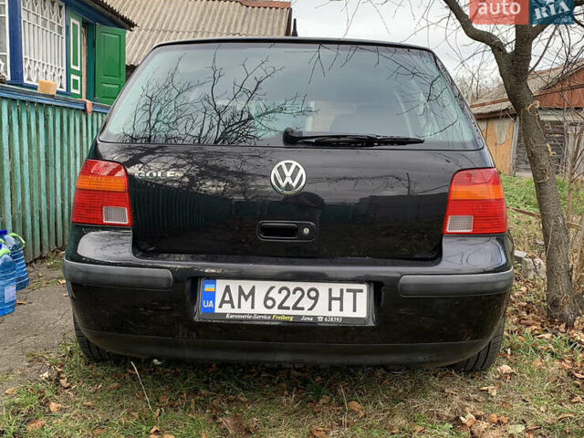Черный Фольксваген Гольф, объемом двигателя 1.4 л и пробегом 235 тыс. км за 4100 $, фото 9 на Automoto.ua