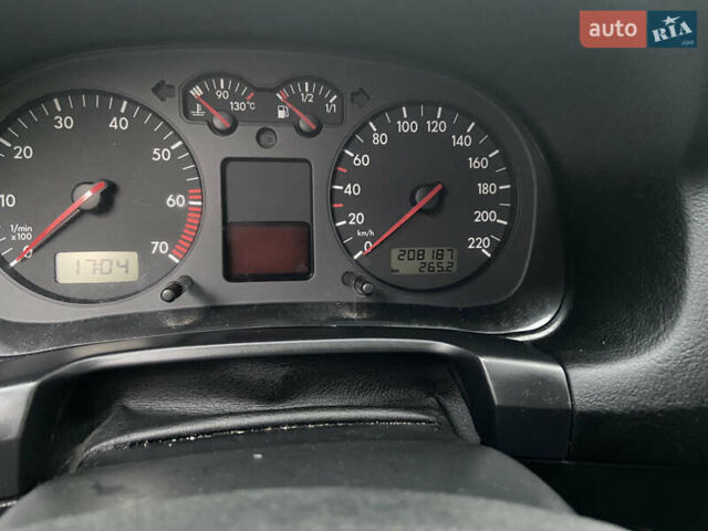 Чорний Фольксваген Гольф, об'ємом двигуна 1.39 л та пробігом 209 тис. км за 3650 $, фото 16 на Automoto.ua